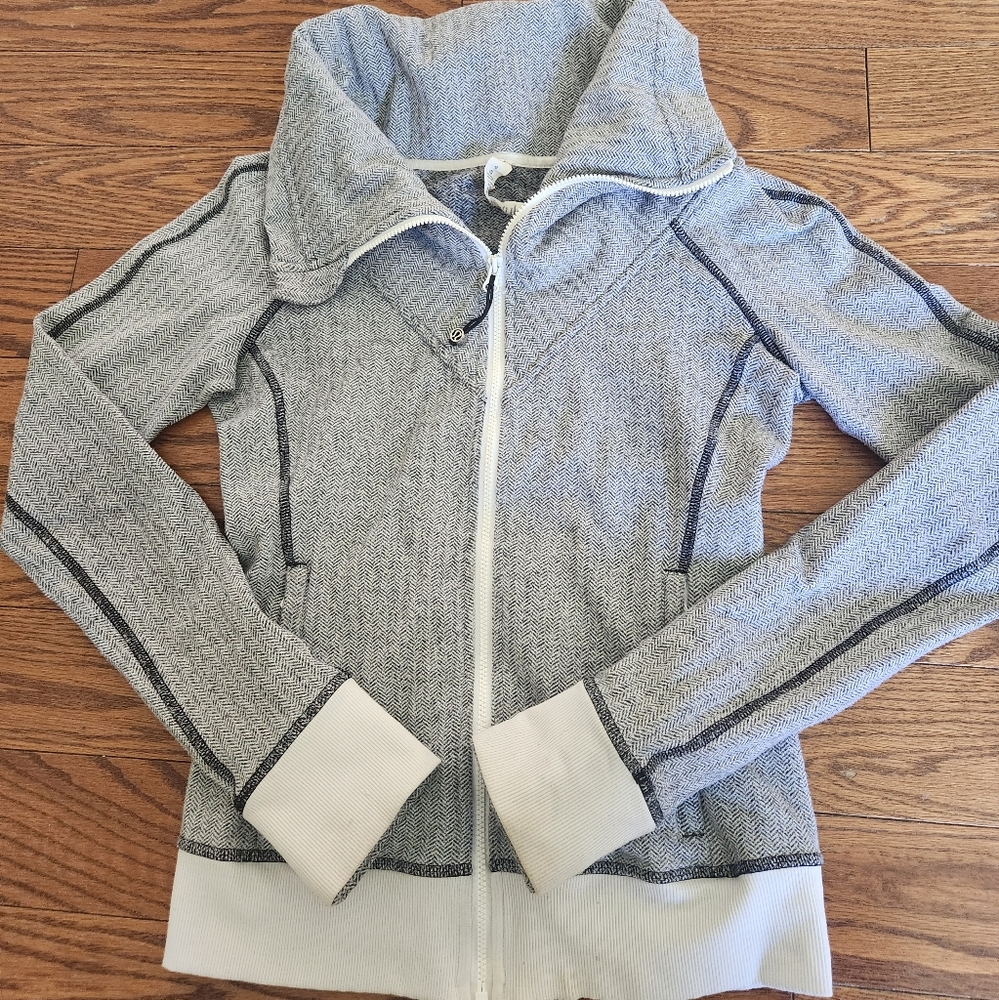 Lululemon zip up